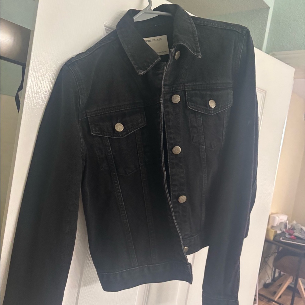 Cropped Black Denim Jacket